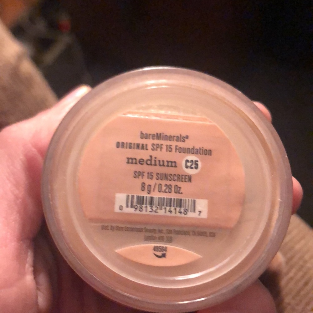 bareMinerals Foundation, Original, Medium Beige C25, Broad Spectrum SPF 15 - Picture 10 of 11